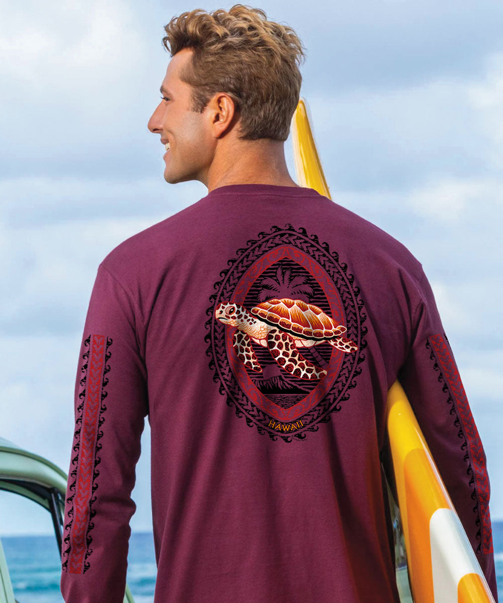 CRAZY SHIRTS T-Shirt Col Rond à Manches Longues Teinté au Vin Gravure Tribale Honu sur Bois