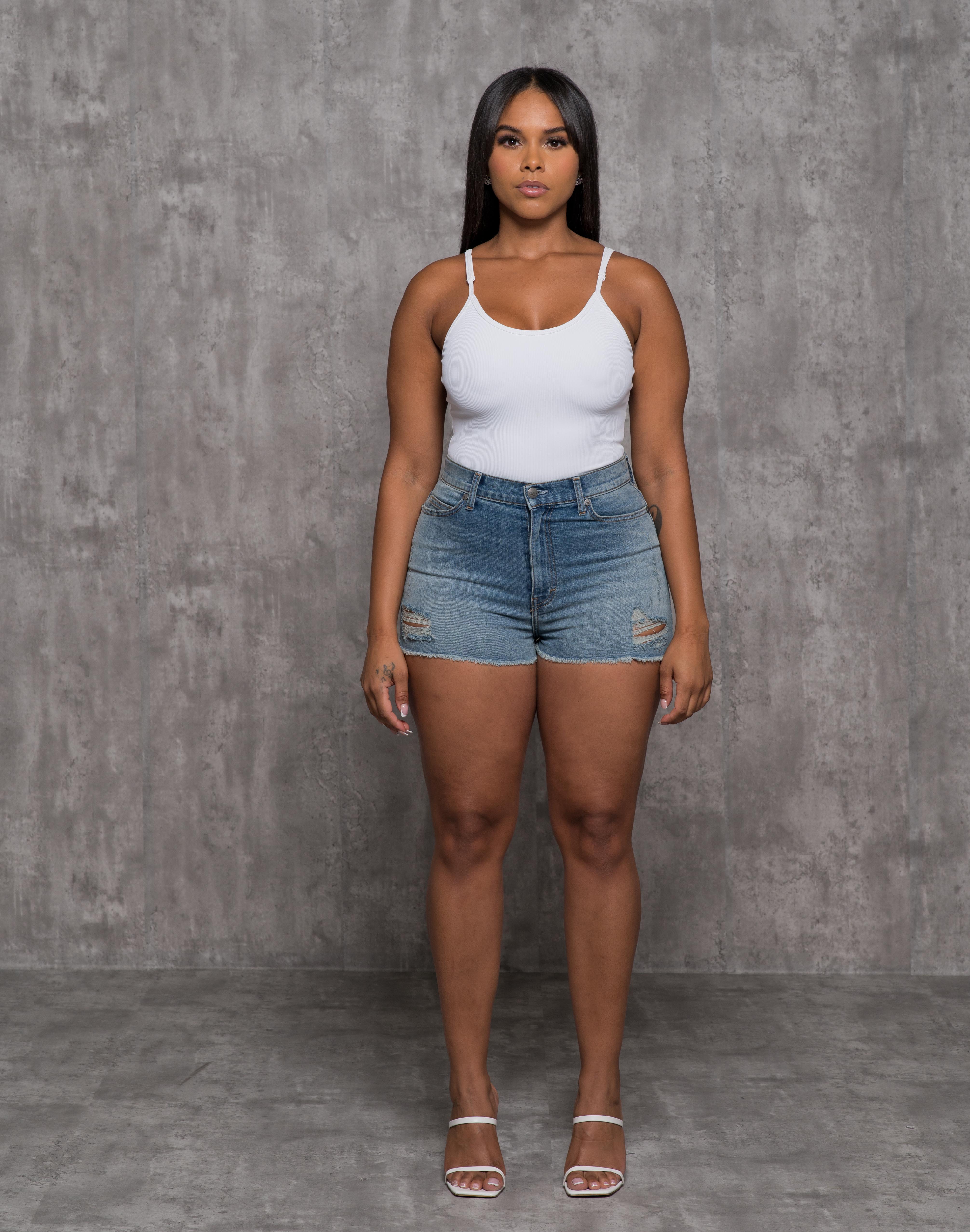 MILANO DI ROUGE Shorts en Jean Discrets pour Look Décontracté