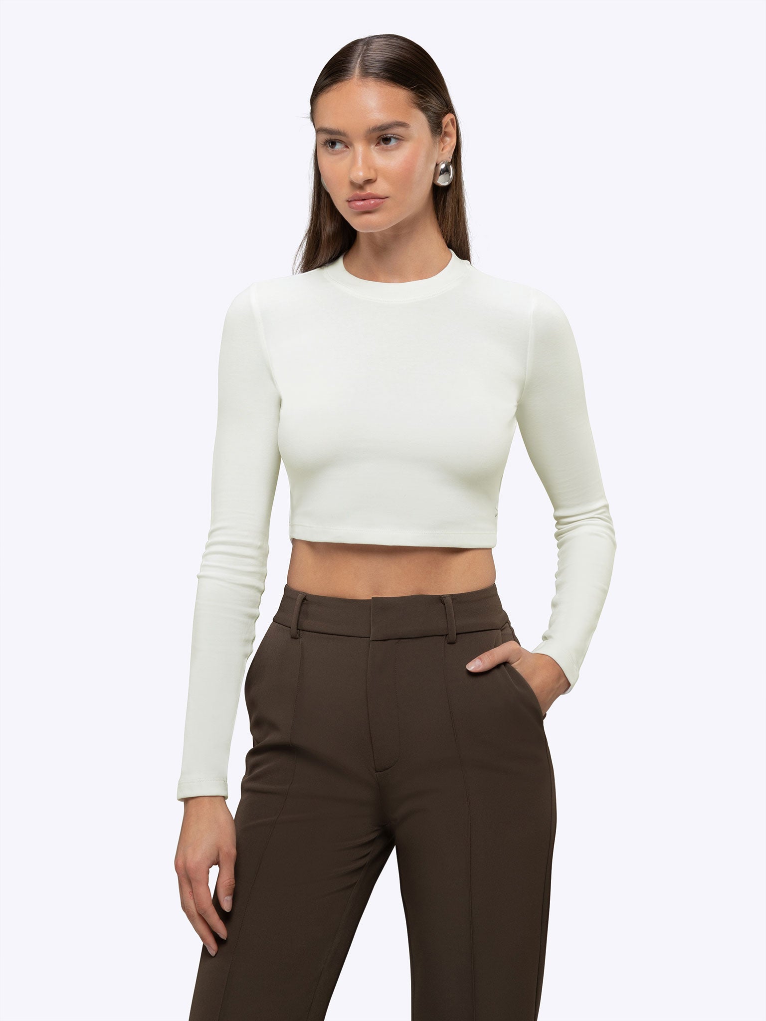 CUTS T-shirt Garçonne à Manches Longues Crop · Couleur Coquille-d’Œuf Coupe Slim en Coton Garçonne™